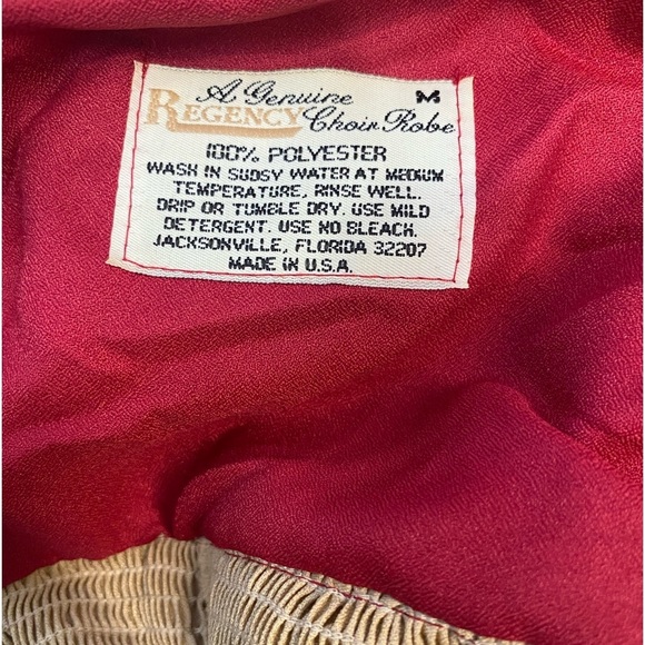 Regency Genuine Embroidered Unisex Choir Robe (Size:M, Color:Tan/Red) - Picture 3 of 3